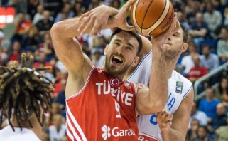 Per Turkijos ir Italijos mačą vos nesusimušė S.Erdenas ir D.Gallinari